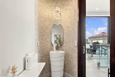 721 1st Place, Hermosa Beach, CA 90254 - Photo 23