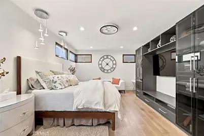 721 1st Place, Hermosa Beach, CA 90254 - Photo 15