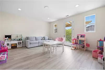 15660 Walt Court, Canyon Country, CA 91387 - Photo 23