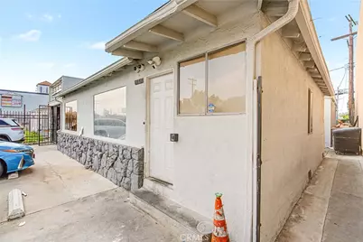 6045 Vineland Avenue, North Hollywood, CA 91606 - Photo 3