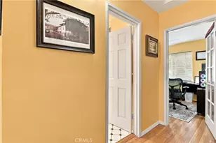 8001 Ellenbogen, Sunland, CA 91040 - Photo 23