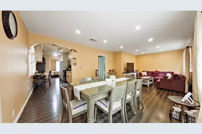 5633 Denny, North Hollywood, CA 91601 - Photo 1