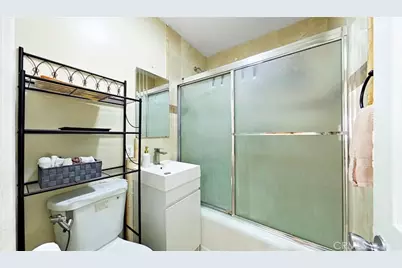 5633 Denny, North Hollywood, CA 91601 - Photo 29