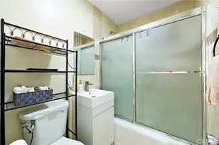 5633 Denny, North Hollywood, CA 91601 - Photo 29