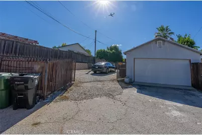 9720 Hayvenhurst, North Hills, CA 91343 - Photo 9