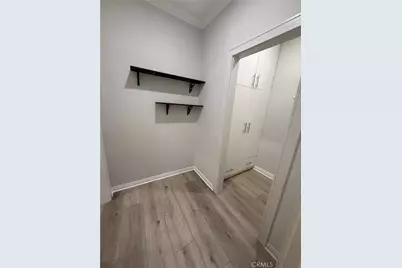 2121 James M Wood #312, Los Angeles, CA 90006 - Photo 17