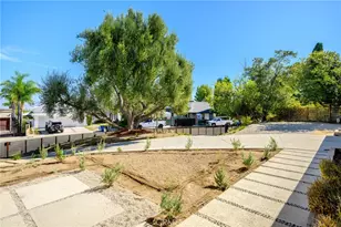 4629 Monarca, Tarzana, CA 91356 - Photo 31