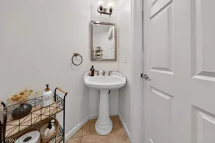 12407 Moorpark St, Studio City, CA 91604 - Photo 29