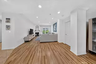 12407 Moorpark St, Studio City, CA 91604 - Photo 15