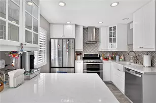 9759 Via Roma, Burbank, CA 91504 - Photo 15