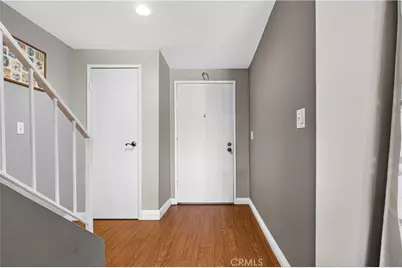 9759 Via Roma, Burbank, CA 91504 - Photo 17