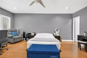 9759 Via Roma, Burbank, CA 91504 - Photo 23