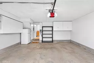9759 Via Roma, Burbank, CA 91504 - Photo 31