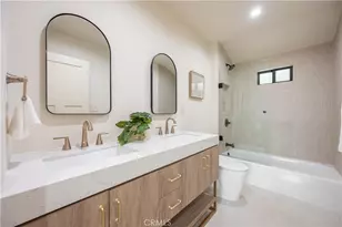 21801 Providencia, Woodland Hills, CA 91364 - Photo 21