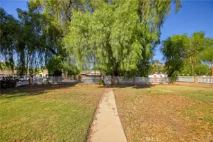 10800 Art, Shadow Hills, CA 91040 - Photo 39