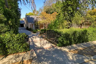 13721 Chandler Boulevard, Sherman Oaks, CA 91401 - Photo 23