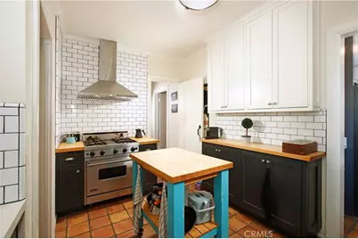 13721 Chandler Boulevard, Sherman Oaks, CA 91401 - Photo 9