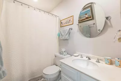 18340 Collins #D, Tarzana, CA 91356 - Photo 25