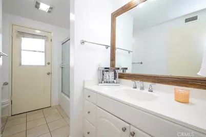 18119 Calvert Street, Tarzana, CA 91335 - Photo 19