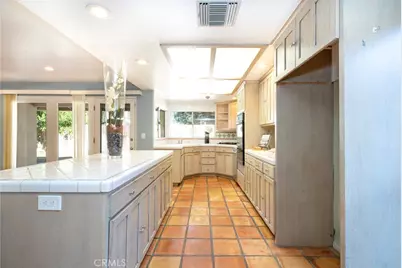 18119 Calvert Street, Tarzana, CA 91335 - Photo 11