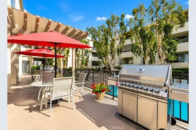 5325 Newcastle Avenue #101, Encino, CA 91316 - Photo 9