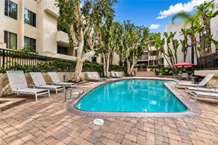 5325 Newcastle Ave, Encino, CA 91316 - Photo 13