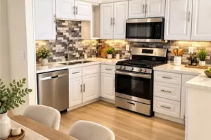 5325 Newcastle Ave, Encino, CA 91316 - Photo 3