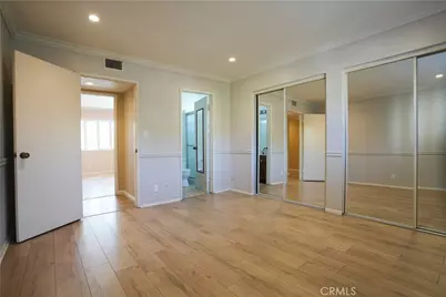 635 E Elmwood Avenue #204, Burbank, CA 91501 - Photo 13