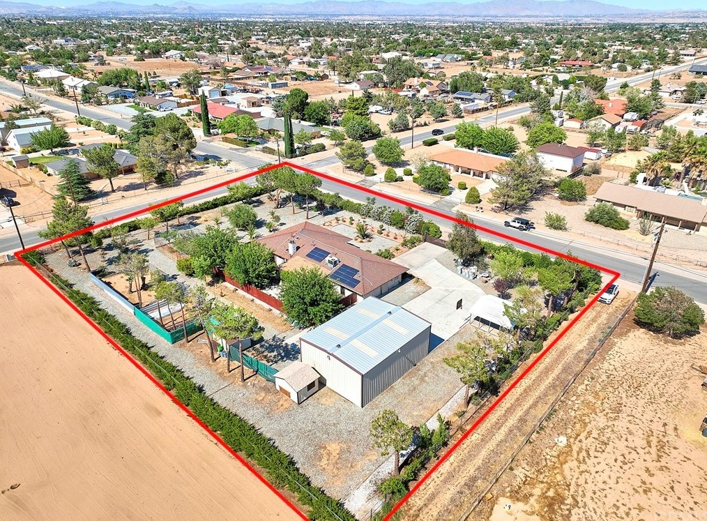 8356 Hickory Ave, Hesperia CA  92345-3818 exterior
