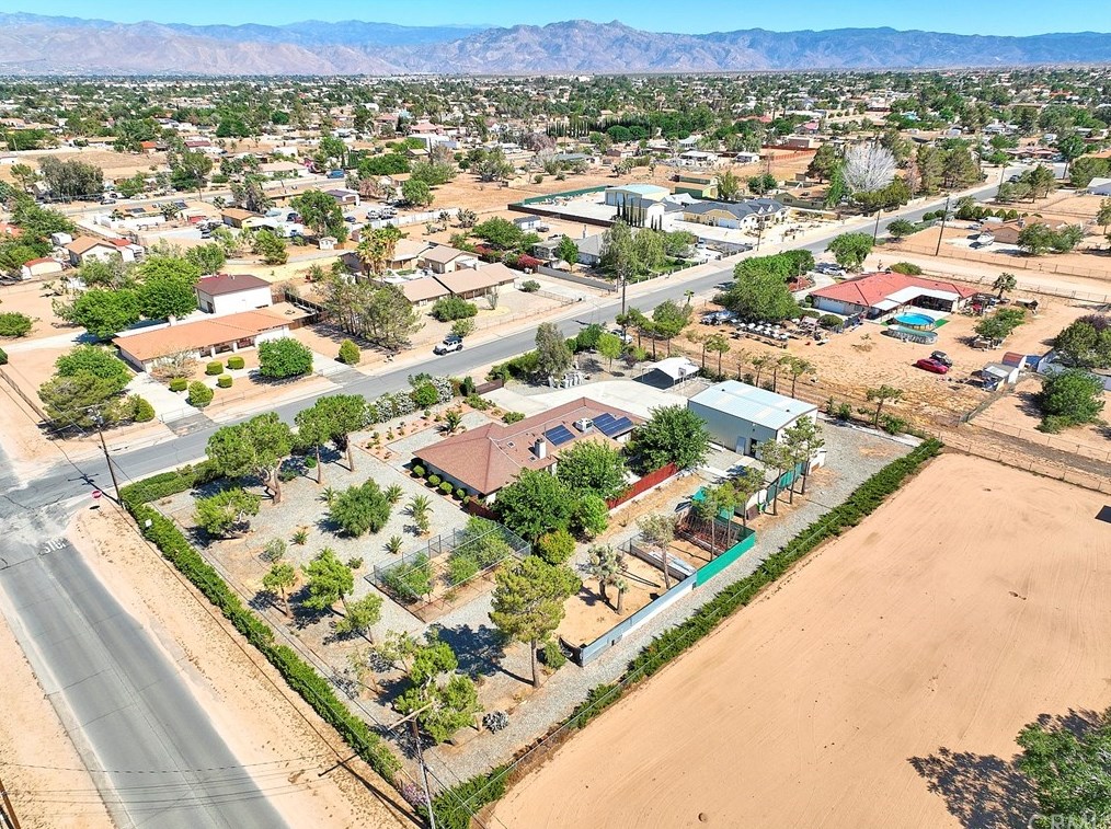 8356 Hickory Ave, Hesperia CA  92345-3818 exterior