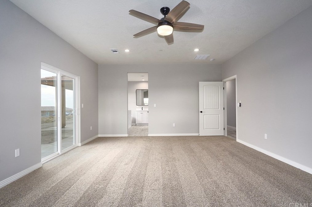 3790 Aragon Rd, Phelan CA  92371 exterior