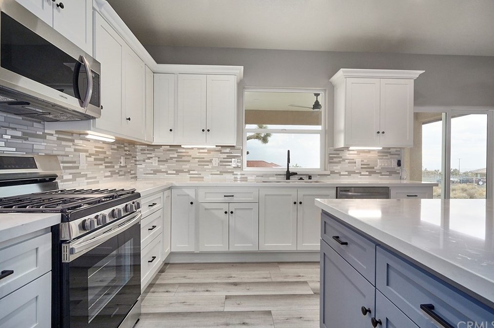 3790 Aragon Rd, Phelan CA  92371 exterior