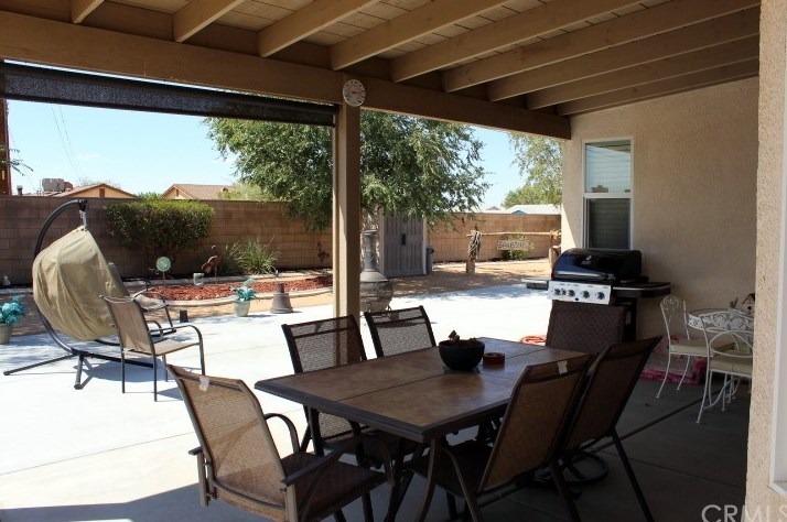 13206 Perignon Pl, Apple Valley CA  92308-5874 exterior