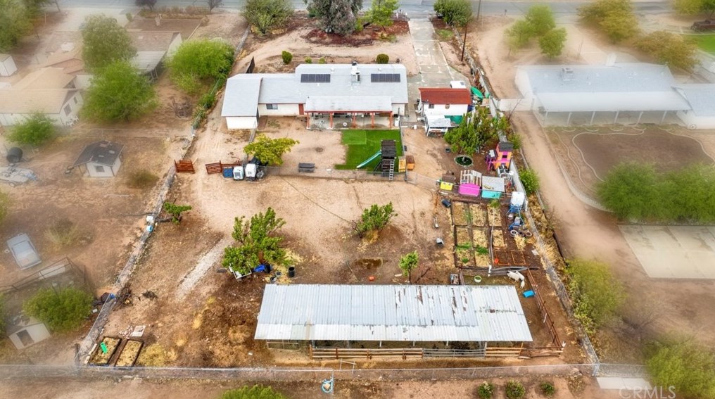 7461 Oakwood Ave, Hesperia CA  92345-4145 exterior