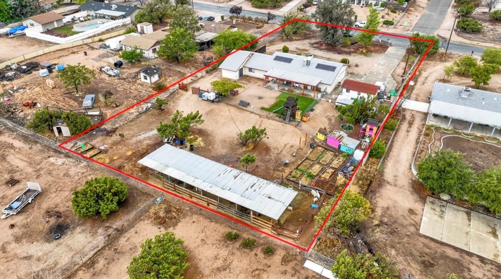 7461 Oakwood Ave, Hesperia CA  92345-4145 exterior