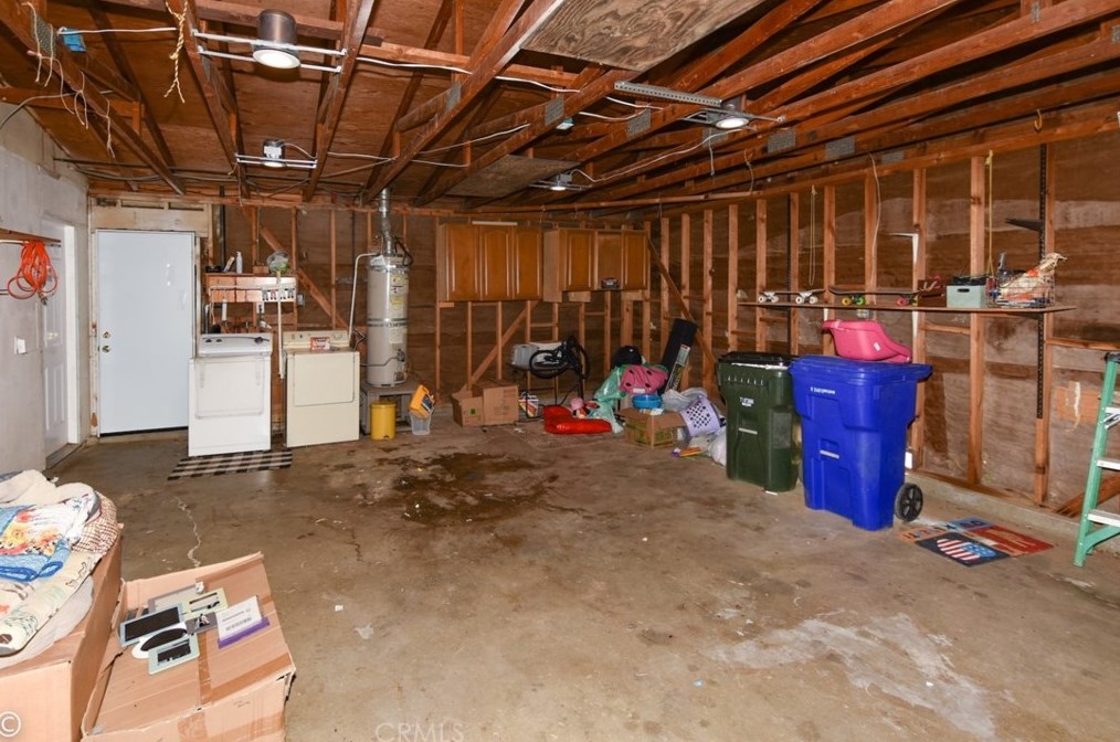 14731 Pawnee Rd, Apple Valley CA  92307-4028 exterior