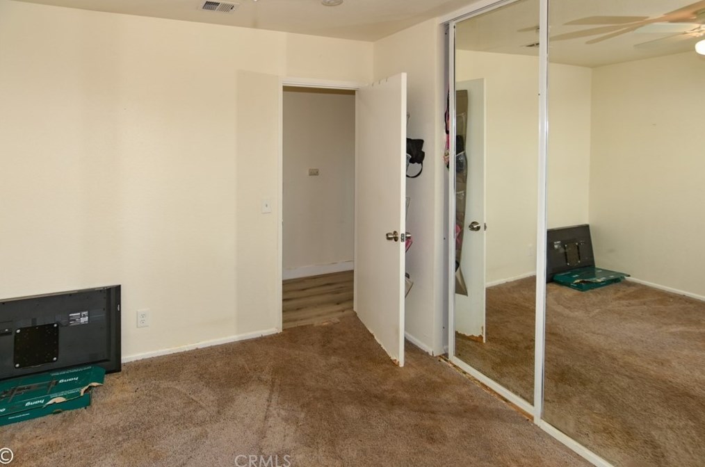 14731 Pawnee Rd, Apple Valley CA  92307-4028 exterior