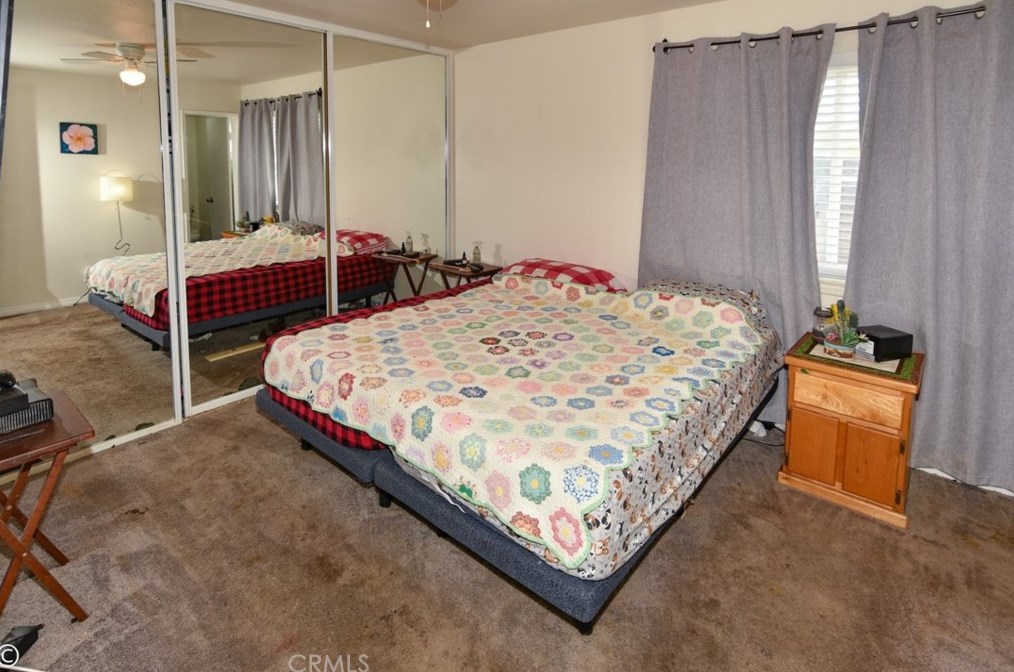 14731 Pawnee Rd, Apple Valley CA  92307-4028 exterior