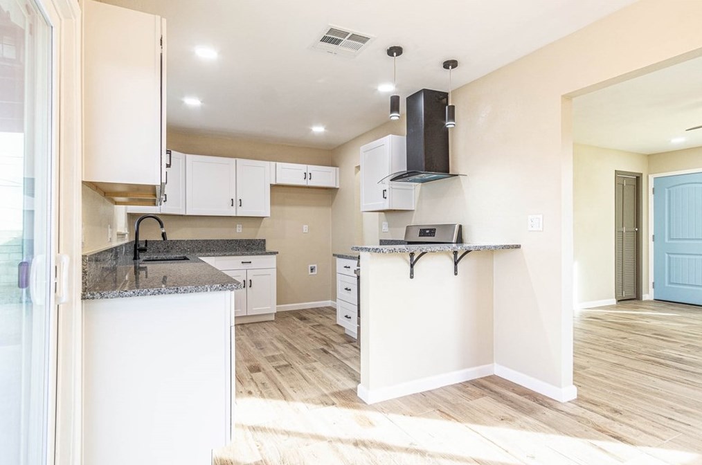 1701 Paloma St, Barstow CA  92311-5616 exterior