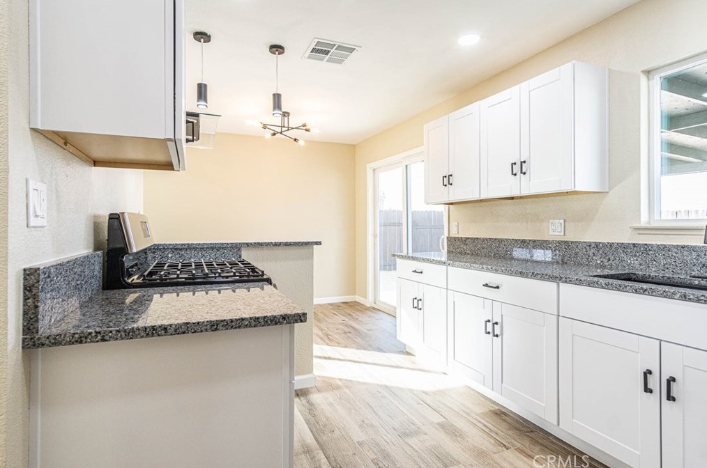 1701 Paloma St, Barstow CA  92311-5616 exterior