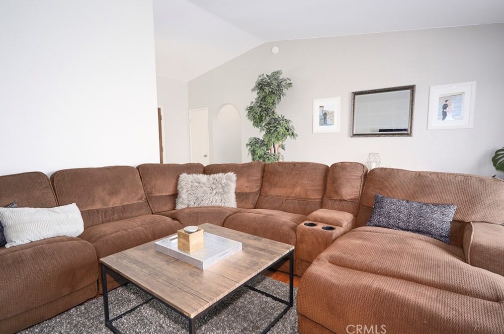32232 Topaz Rd, Lucerne Valley, CA 92356