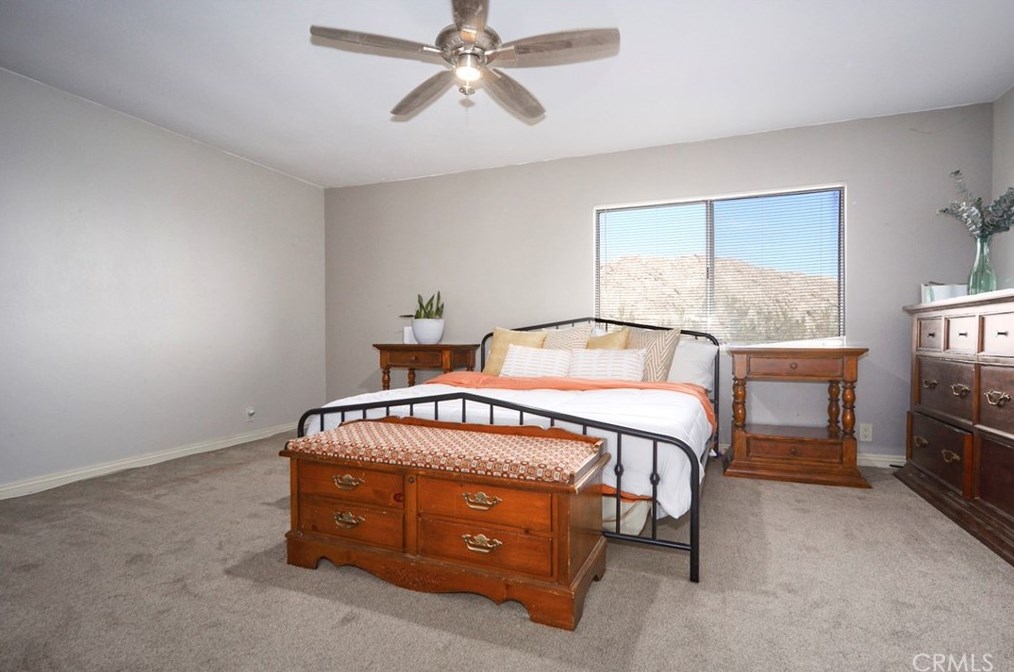 32232 Topaz Rd, Lucerne Valley CA  92356-8563 exterior