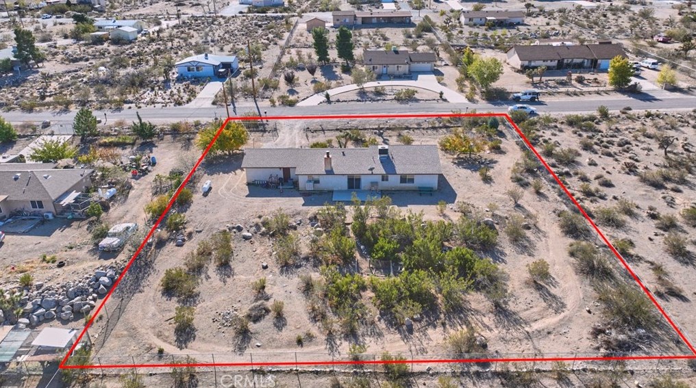 32232 Topaz Rd, Lucerne Valley CA  92356-8563 exterior