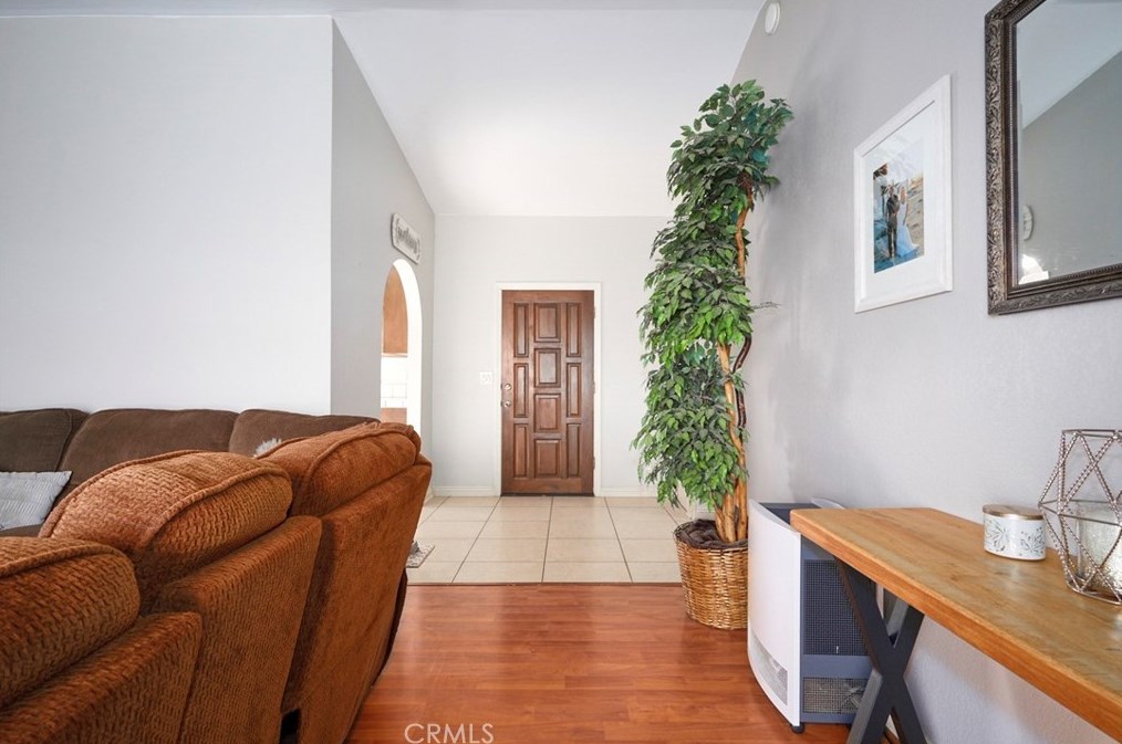 32232 Topaz Rd, Lucerne Valley CA  92356-8563 exterior