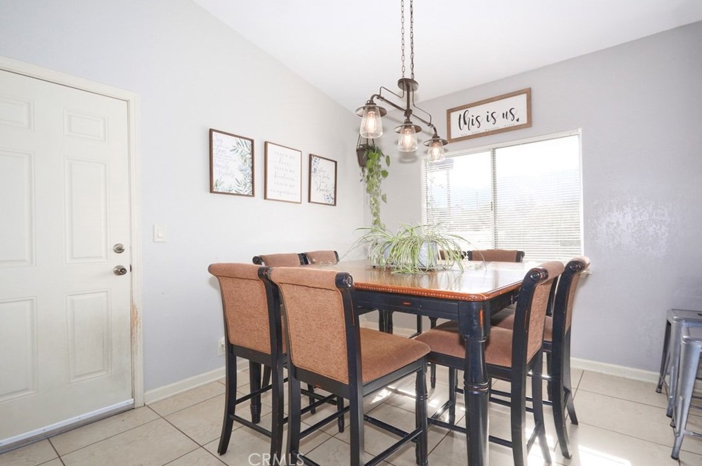 32232 Topaz Rd, Lucerne Valley CA  92356-8563 exterior