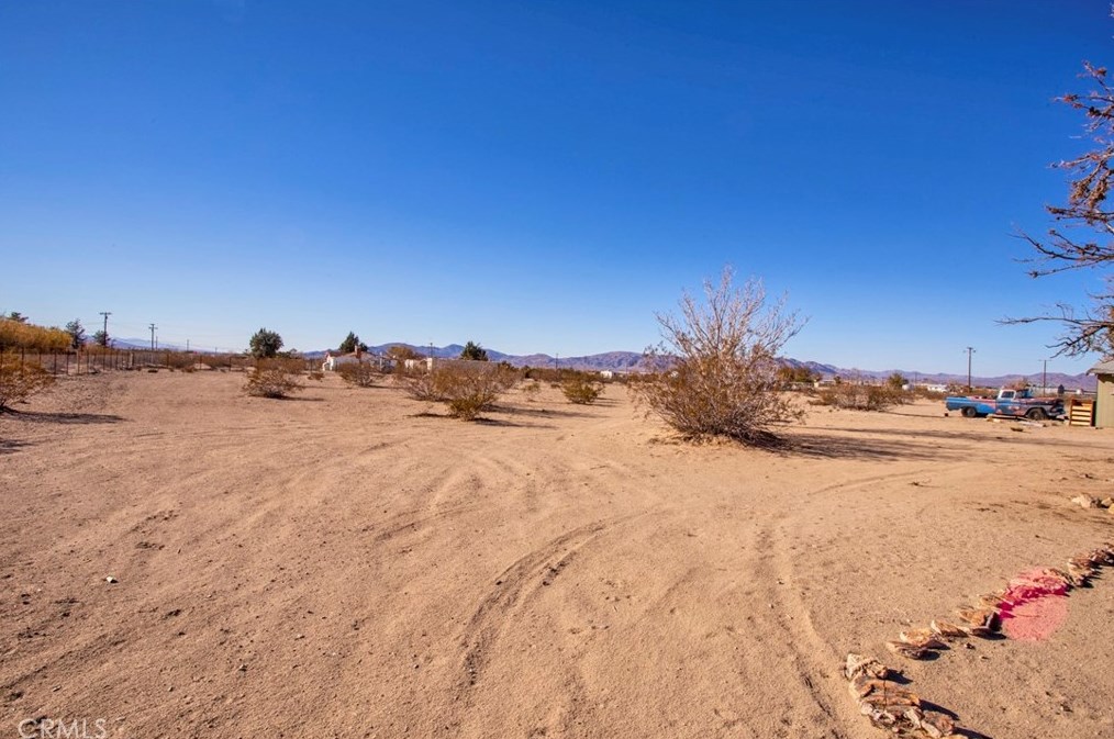35430 Sage St, Lucerne Valley CA  92356-8240 exterior