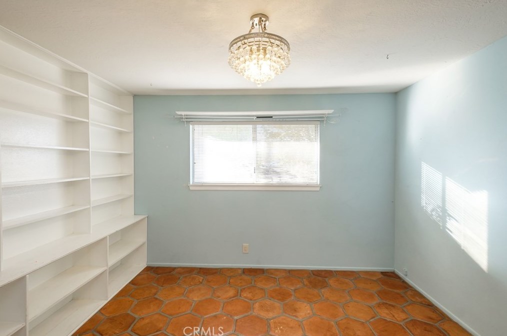 14875 Dakota Rd, Apple Valley CA  92307-3511 exterior