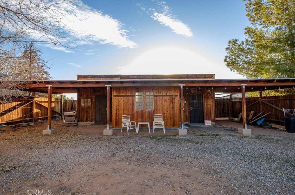 14875 Dakota Rd, Apple Valley CA  92307-3511 exterior