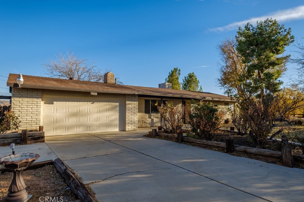 14875 Dakota Rd, Apple Valley CA  92307-3511 exterior