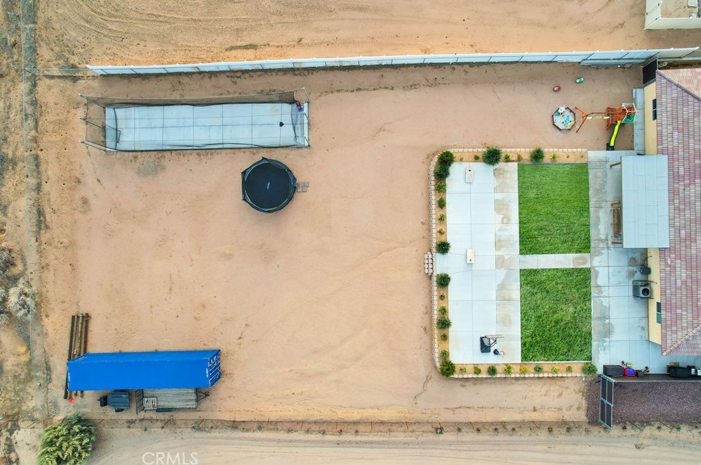 18281 Redding St, Hesperia CA  92345-7163 exterior